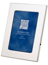 R9332 8 x 10 Heavy Plain Picture Frame Silver Plated - Engravable & Gifts/Picture Frames