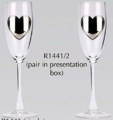 R1441/2 Pair of Wedding Goblets with Heart Badge in Box - Engravable & Gifts/Wedding Gifts