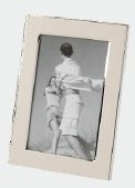 R9329 Silver Plated Classic Plain Photoframe 3 x 5