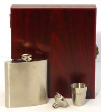 X56303 Hip Flask 6oz Set in Brown Wooden Box - Engravable & Gifts/Flasks