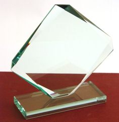 ............Skye Cube Jade Facet - Engravable & Gifts/Glassware