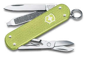 Classic Alox 06221.241G Lime Twist Swiss Army Knife - Engravable & Gifts/Victorinox Swiss Army Knives