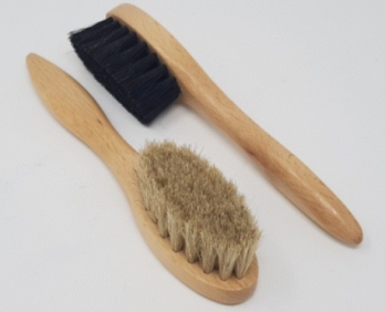 ************Deluxe Horse Hair Dauber Brushes (box 12) 6 each Black & White - Shoe Care Products/Shoe Brushes
